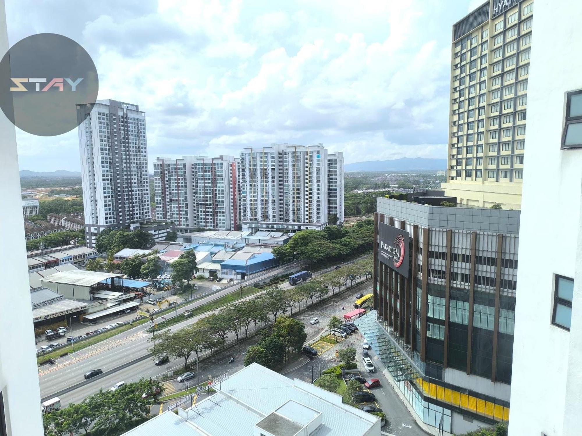 Platino 4Bedrooms Paradigm Mall Netflix By Stay Johor Bahru Exterior photo